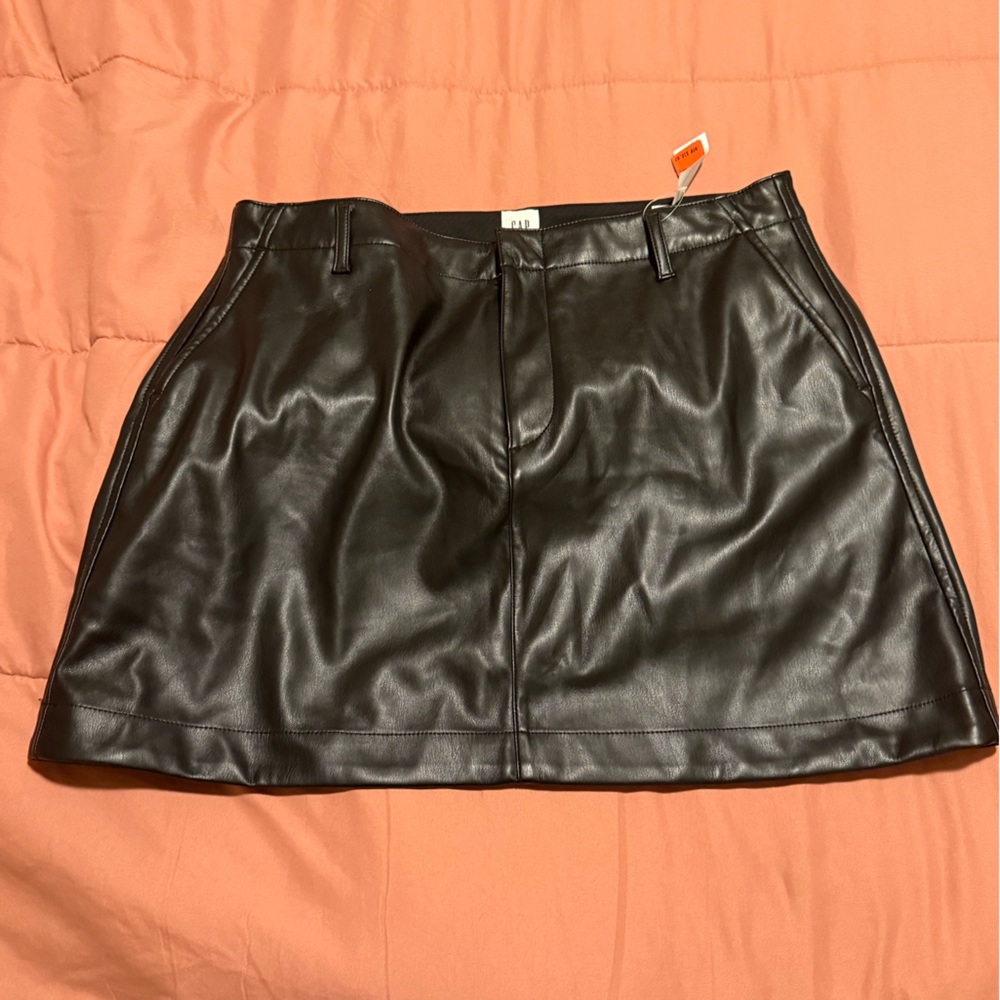 GAP Black Faux Leather Mini Skirt